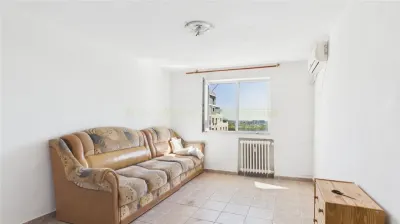 Apartament cu 4 camere de vânzare, zona Lacul Tei - foto 1