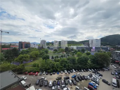 Apartament 2 camere Centrul Civic pretabil birouri - foto 6