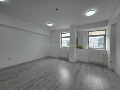 Apartament 2 camere Centrul Civic pretabil birouri - foto 9