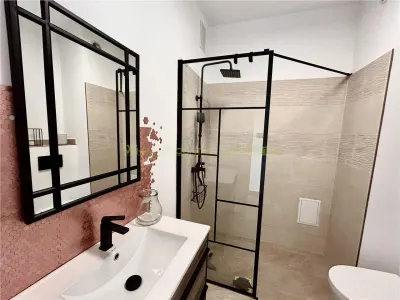Apartament 2 camere luminos, chic | Judetean | Calea Bucuresti - foto 11