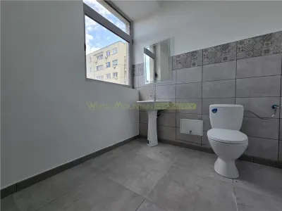 Apartament 4 camere Centrul Civic pretabil co-working hub - foto 15