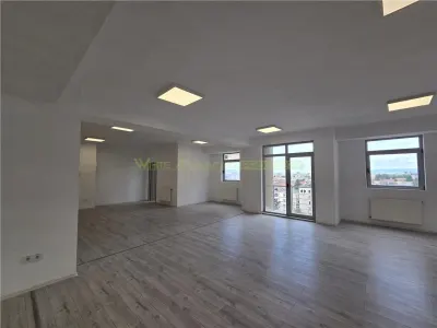 Apartament 4 camere Centrul Civic pretabil co-working hub - foto 4