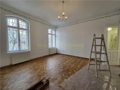 Birou superb renovat in Centrul Istoric Brasov - foto 5