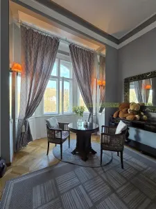 Garsoniera deosebita in Centrul Istoric Palatul Soarelui - foto 11