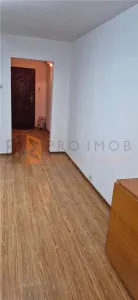 Apartament 2 camere cf 1 semidecomandat zona Micro 3 - foto 14