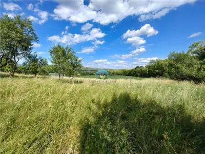 Teren intravilan de vanzare ideal pentru investitie - foto 3