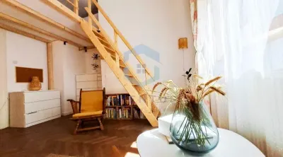 Apartament Istoric cu Farmec și Confort Modern în Centrul Orașului! - foto 3