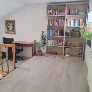 Apartament 3 camere, 81 mp, zona Traian - foto 3