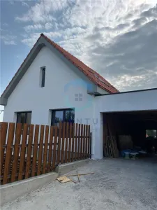 Casa generoasa cu design modern in Salicea - Salicea