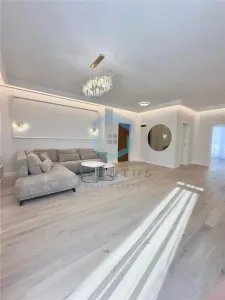 Penthouse 90 mp, terase 30 mp, nou, ultrafinisat - foto 12