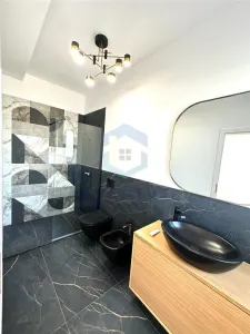 Penthouse 90 mp, terase 30 mp, nou, ultrafinisat - foto 7