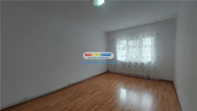 Inchiriere apartament 3 camere, zona Mall! - foto 8