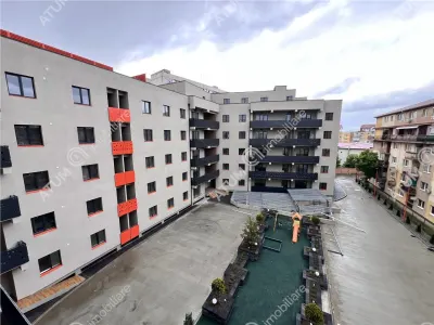 Apartament cu 3 camere decomandate 85 mp 2 balcoane de vanzare in Sibiu - foto 11