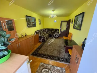 De vanzare apartament cu 3 camere decomandate si balcon situat in zona Vasile Aaron din Sibiu - foto 2