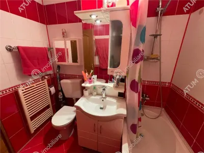 De vanzare apartament cu 3 camere decomandate si balcon situat in zona Vasile Aaron din Sibiu - foto 8