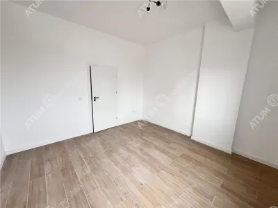 Comision 0! Apartament cu 3 camere decomandate 84 mp debara si balcon de vanzare in zona Rahovei din Sibiu - foto 19