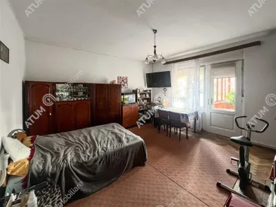 De vanzare apartament cu 4 camere la etajul 1 in zona Centrului Istoric din Sibiu - foto 4
