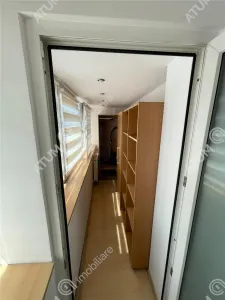 De inchiriat apartament cu 3 camere decomandate si 2 balcoane amplasat la etaj intermediar 1 in zona centrala din Sibiu - foto 12
