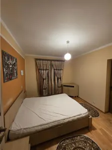 De inchiriat apartament cu 3 camere decomandate 2 balcoane si loc parcare situat in zona Tilisca din Sibiu - foto 6