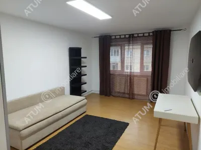 De vanzare apartament cu 2 camere decomandate balcon si pivnita zona Strand din Sibiu - foto 1