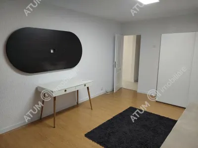De vanzare apartament cu 2 camere decomandate balcon si pivnita zona Strand din Sibiu - foto 2