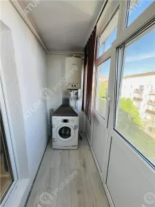 De vanzare apartament cu 2 camere decomandate balcon si pivnita zona Strand din Sibiu - foto 12