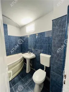 De vanzare apartament cu 2 camere decomandate balcon si pivnita zona Strand din Sibiu - foto 8