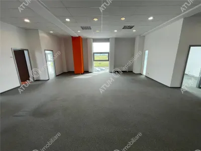 De inchiriat spatiu comercial de 230 mp situat la etajul 1 cu locuri de parcare in zona Shopping City din Sibiu - foto 2