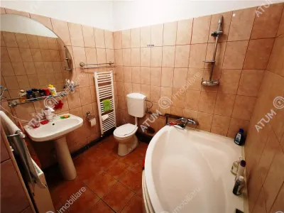 De vanzare casa si hale industriale - 475 mp utili in Cisnadie langa Sibiu - foto 19