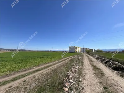 De vanzare in Sibiu teren intravilan cu suprafata de 3300 mp amplasat in zona Calea Surii Mici - foto 9