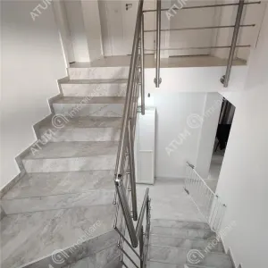 De vanzare casa cu 4 camere decomandate si gradina in zona Bavaria in Sibiu - foto 14