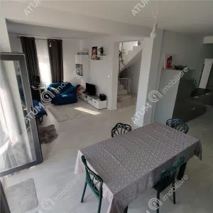 De vanzare casa cu 4 camere decomandate si gradina in zona Bavaria in Sibiu - foto 3