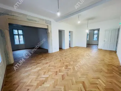 Vila de vanzare cu suprafata de 609 mp utili si teren de 950 mp situata in zona ultracentrala a Sibiului - foto 2