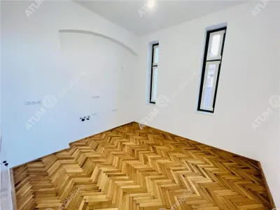 Vila de vanzare cu suprafata de 609 mp utili si teren de 950 mp situata in zona ultracentrala a Sibiului - foto 25