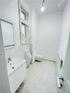 Vila de vanzare cu suprafata de 609 mp utili si teren de 950 mp situata in zona ultracentrala a Sibiului - foto 8
