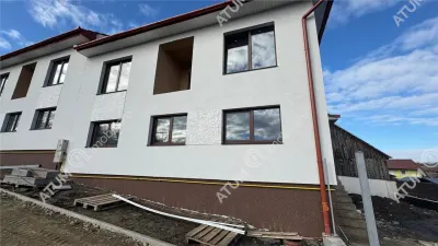 Casa individuala de vanzare 120 mp utili 300 mp teren Sura Mica - foto 2
