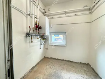 Spatiu comercial de vanzare de 380 mp utili in zona Terezian din Sibiu - foto 19