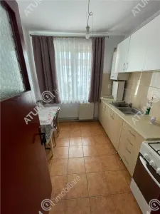 De vanzare apartament cu 2 camere decomandate din zona Terezian Sibiu - foto 6