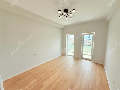 De vanzare apartament la cheie cu 2 camere 50 mp utili zona Pictor Brana din Selimbar - foto 9