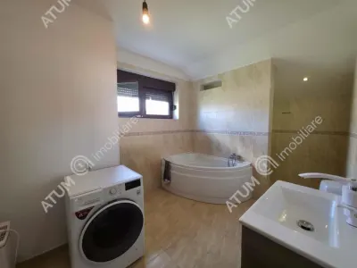 De vanzare casa individuala cu 5 camere terasa si vedere la Muntii Fagaras in cartier Bavaria Sibiu - foto 10