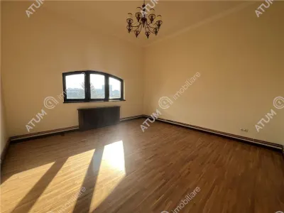 De inchiriat spatiu birouri de 206 mp utili situat pe Bld. Victoriei din Sibiu - foto 2