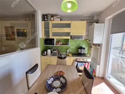 Apartament de vanzare cu 2 camere balcon si loc privat de parcare in zona Calea Surii Mici din Sibiu - foto 6