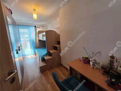 Apartament de vanzare cu 2 camere balcon si loc privat de parcare in zona Calea Surii Mici din Sibiu - foto 9