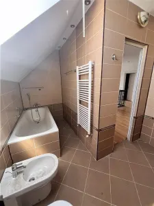 De vanzare casa individuala cu 6 camere si teren de 715 mp situata in Talmaciu/ Sibiu - foto 25