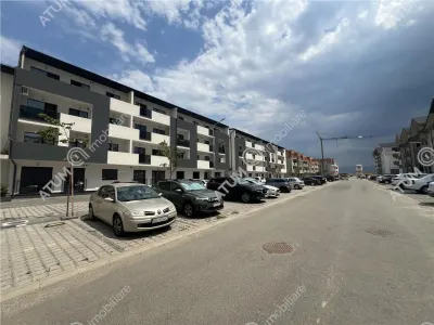 De vanzare apartament cu 2 camere decomandate si balcon etaj 2 zona Doamna Stanca - foto 2