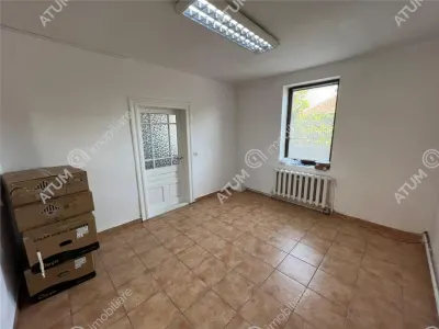 Spatiu comercial cu acces din strada de inchiriat in zona Calea Dumbravii din Sibiu - foto 6