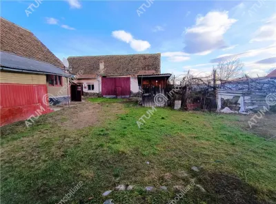 De vanzare casa cu 4 camere si 1650 mp teren in Porumbacu de Jos jud Sibiu - foto 14