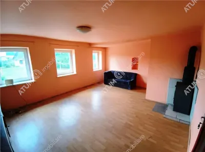 De vanzare casa cu 4 camere si 1650 mp teren in Porumbacu de Jos jud Sibiu - foto 20