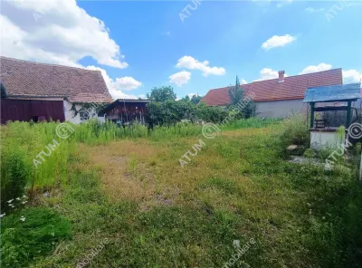 De vanzare casa cu 4 camere si 1650 mp teren in Porumbacu de Jos jud Sibiu - foto 23