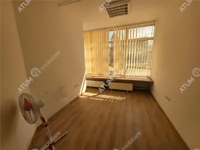 De inchiriat spatiu comercial generos potrivit pentru afaceri in zona Centrala Sibiu - foto 10